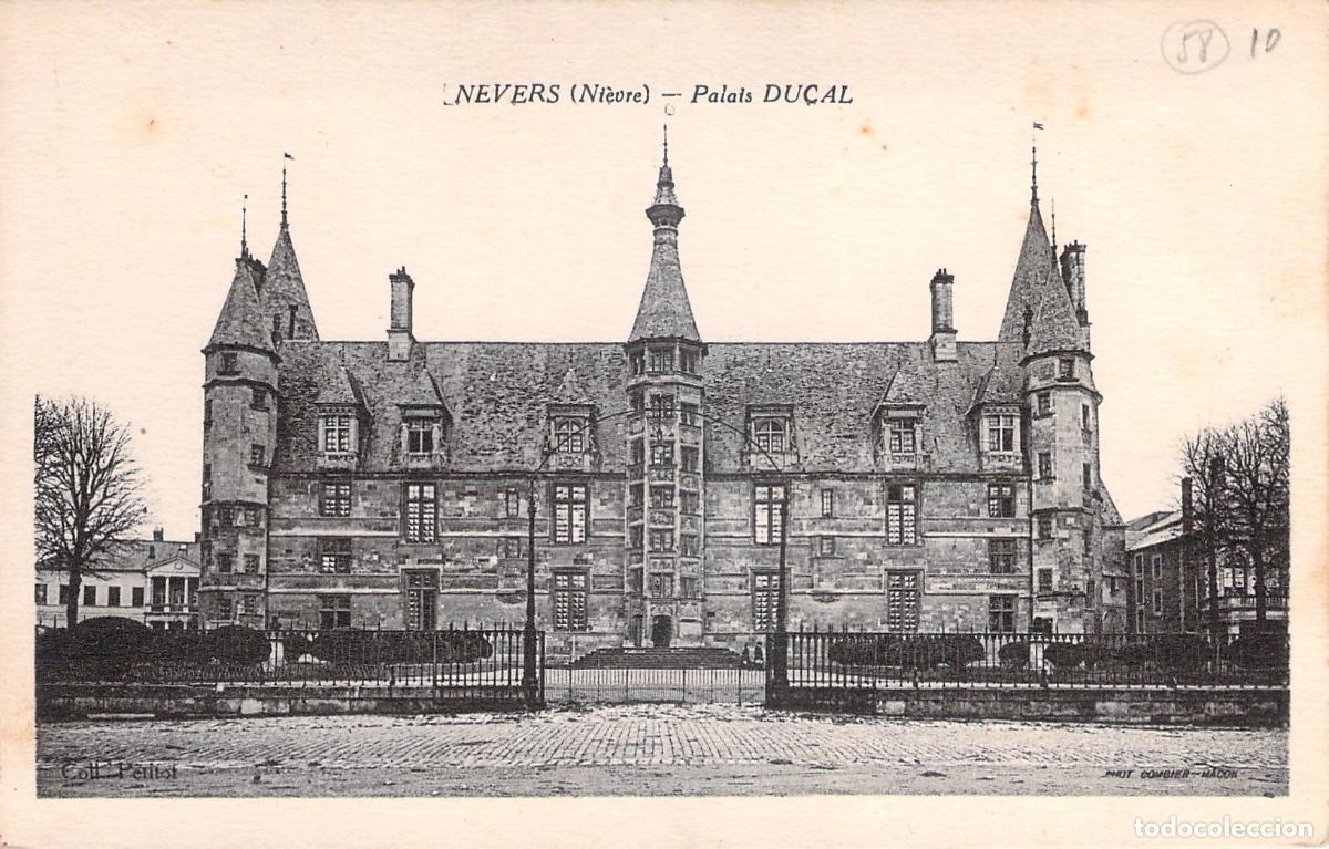 Postkarten: Postal del Palacio Ducal en Nevers, Ni&egrave;vre, Francia