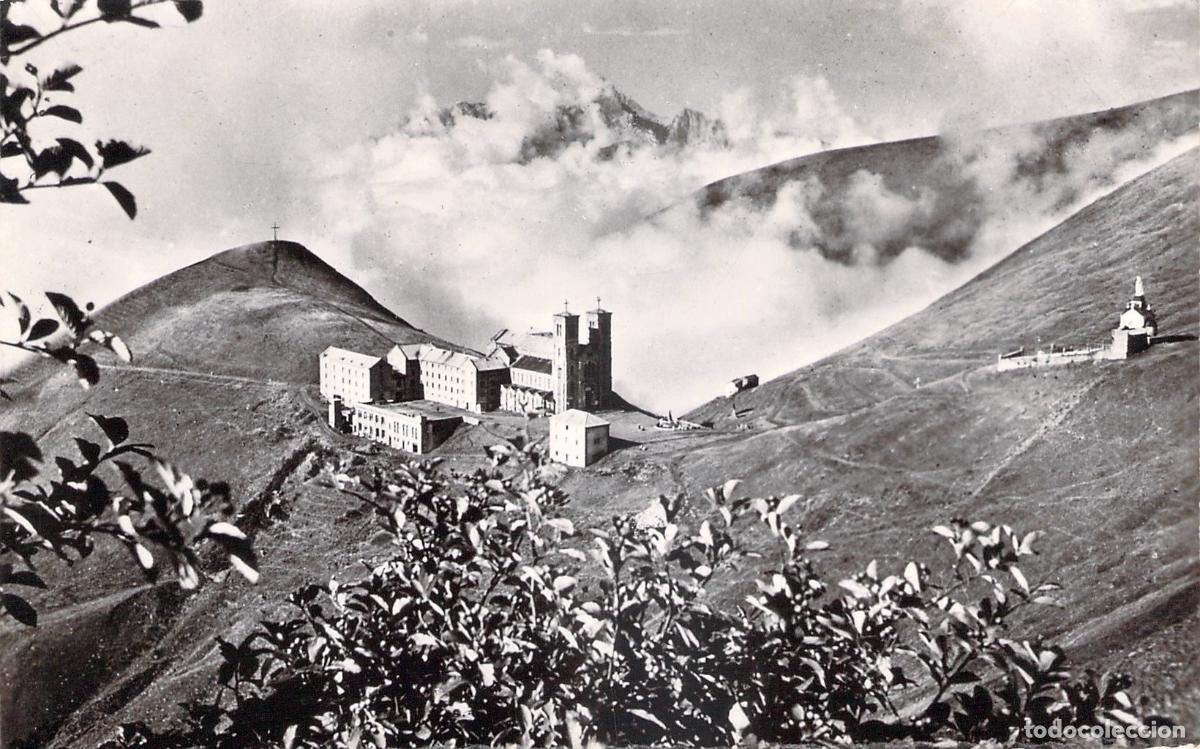 Postales: Postal Santuario Notre-Dame de la Salette Tormenta de Nubes