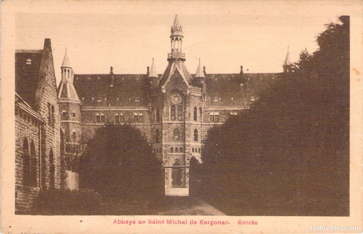 Postales: Postal de la Entrada de la Abad&iacute;a de Saint-Michel de Kergonan