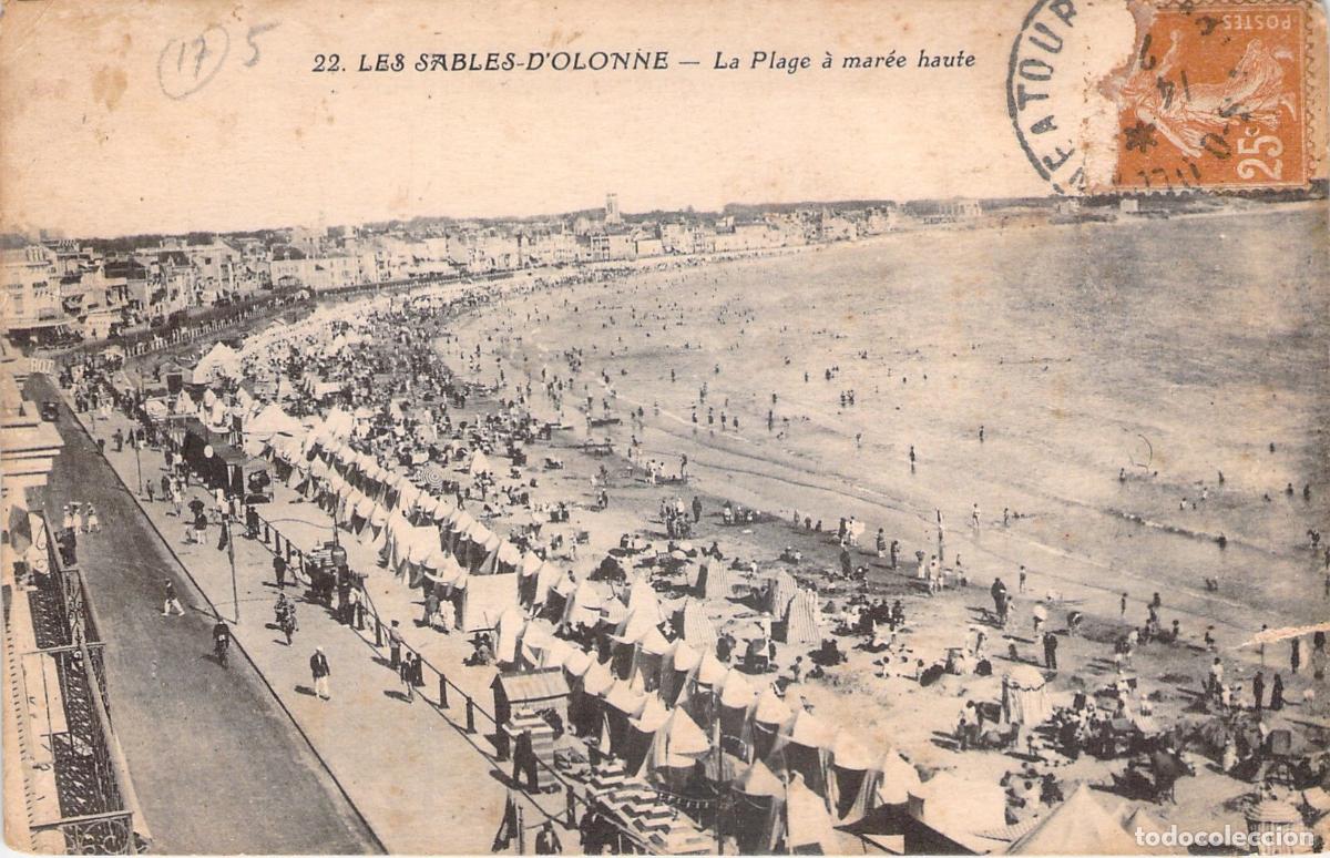 Postales: Postal de la playa a marea alta en Les Sables-d'Olonne, Francia