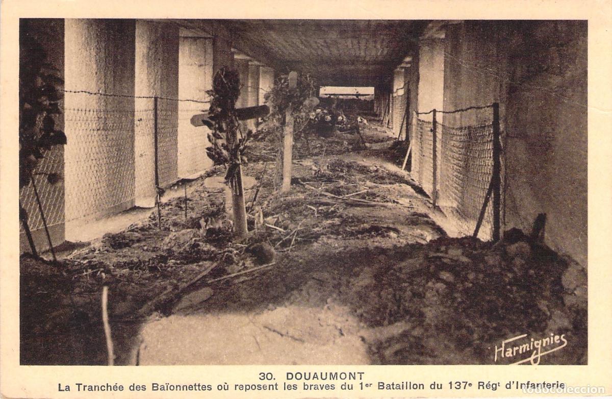 Cartoline: Postal de la Trinchera de las Bayonetas en Douaumont