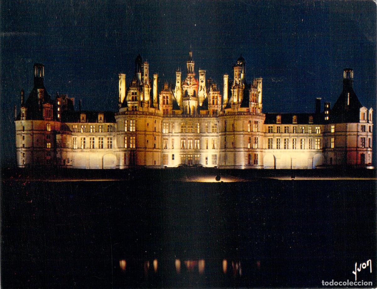 Postales: Postal del Castillo de Chambord Iluminado en la Noche, Francia