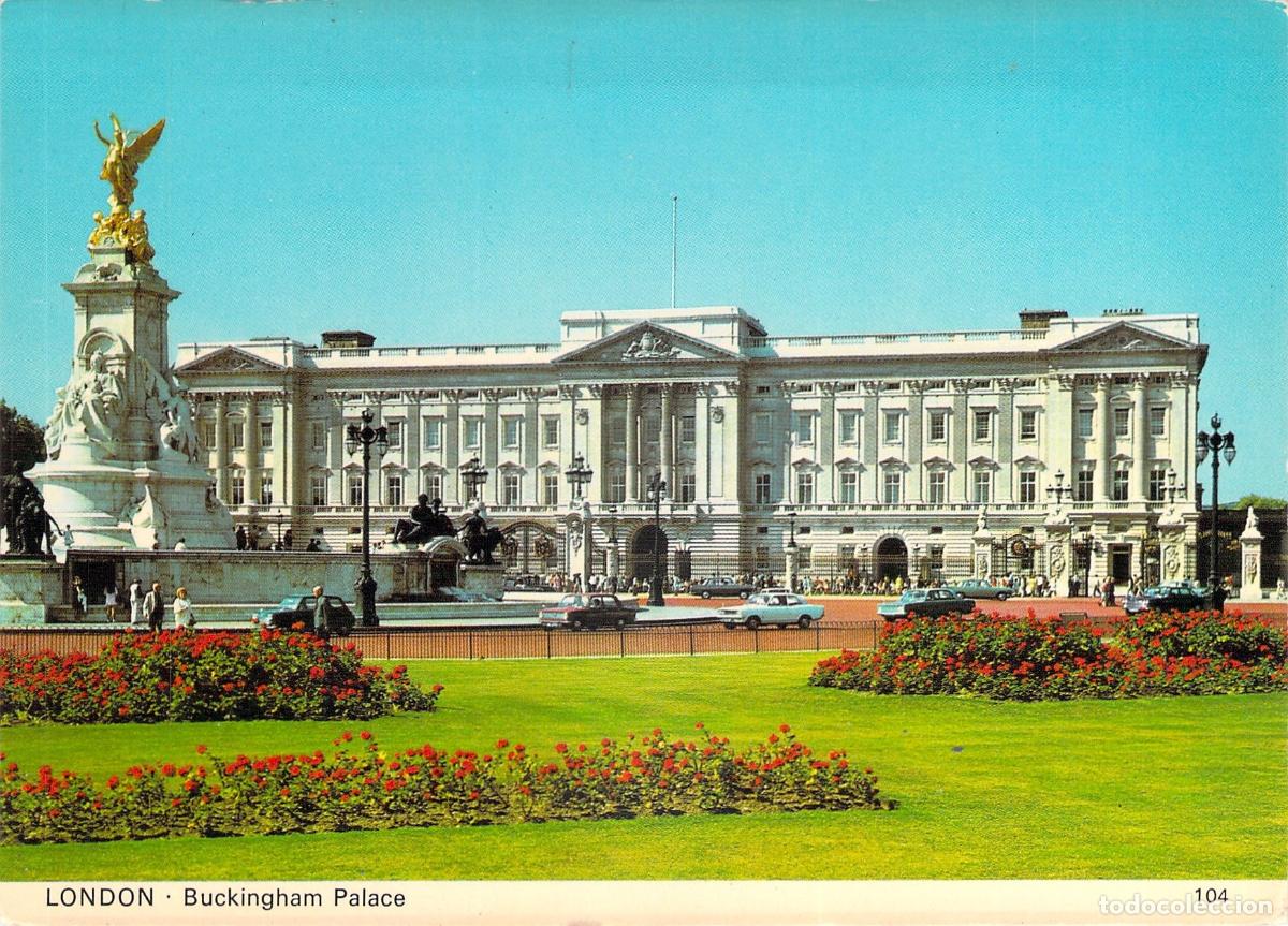 Postales: Postal del Palacio de Buckingham y Monumento a la Reina Victoria en Londres