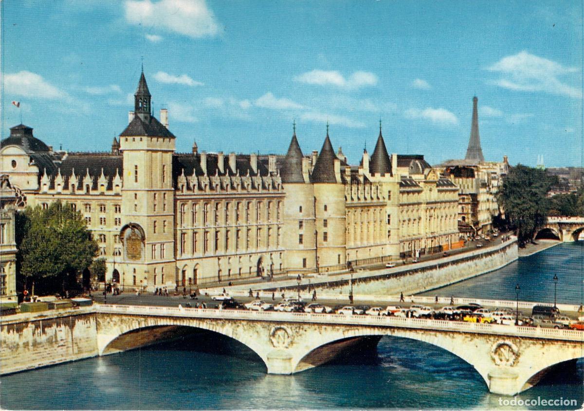 Postales: Postal de Par&iacute;s: La Conciergerie, el R&iacute;o Sena y la Torre Eiffel