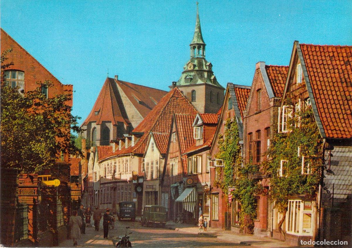 Postales: Postal de L&uuml;neburg, Alemania: Calle Auf dem Meere y Michaeliskirche