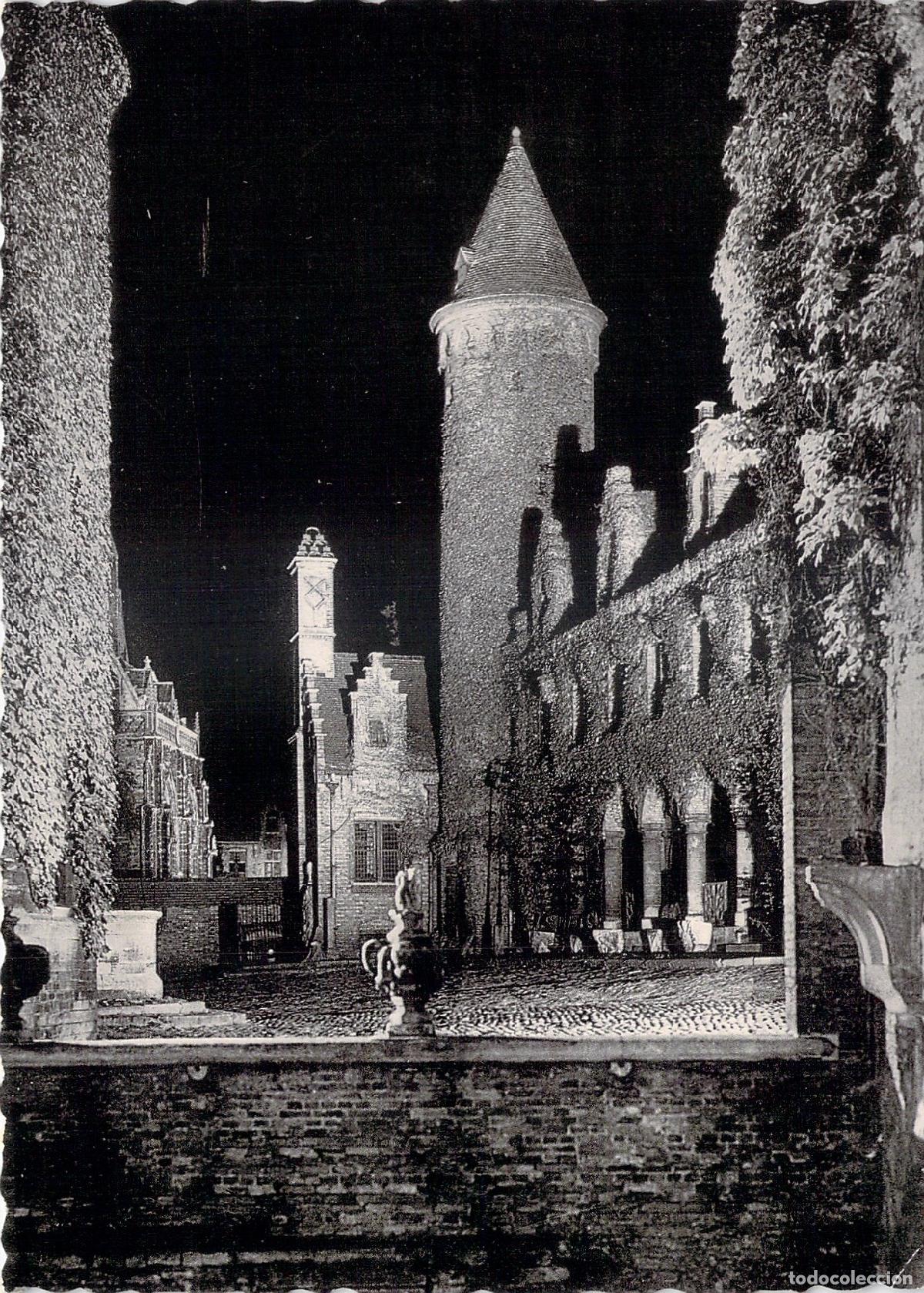 Postales: Postal de la iluminaci&oacute;n nocturna del Museo Gruuthuse en Brujas