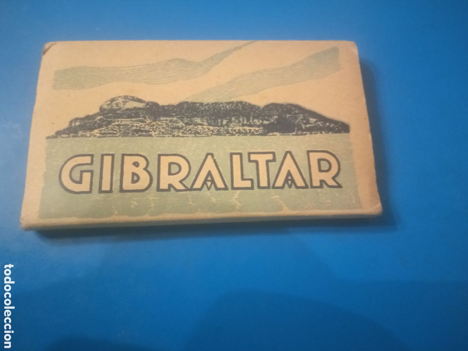 Postales: Antiguo acorde&oacute;n con 16 vistas fotogr&aacute;ficas de Gibraltar, miden 94x59mm