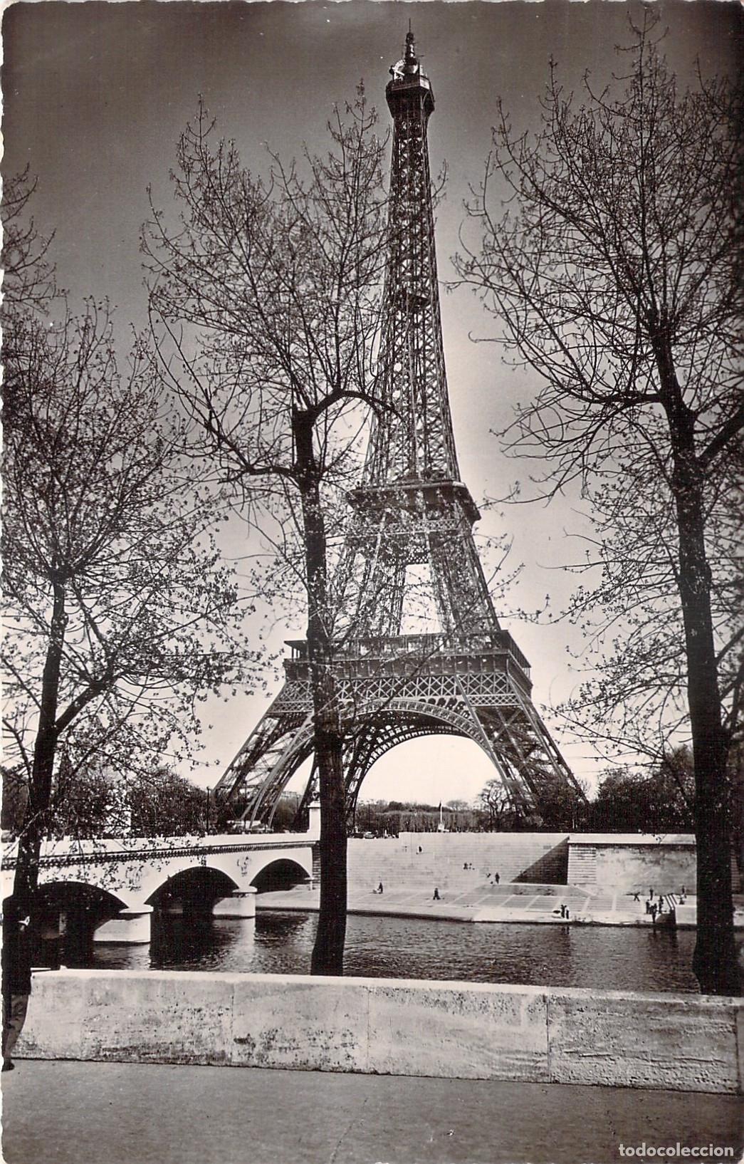 Postales: Postal de la Torre Eiffel en Par&iacute;s
