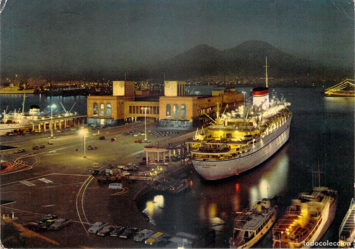 Postales: Postal de N&aacute;poles nocturno con estaci&oacute;n mar&iacute;tima y barco