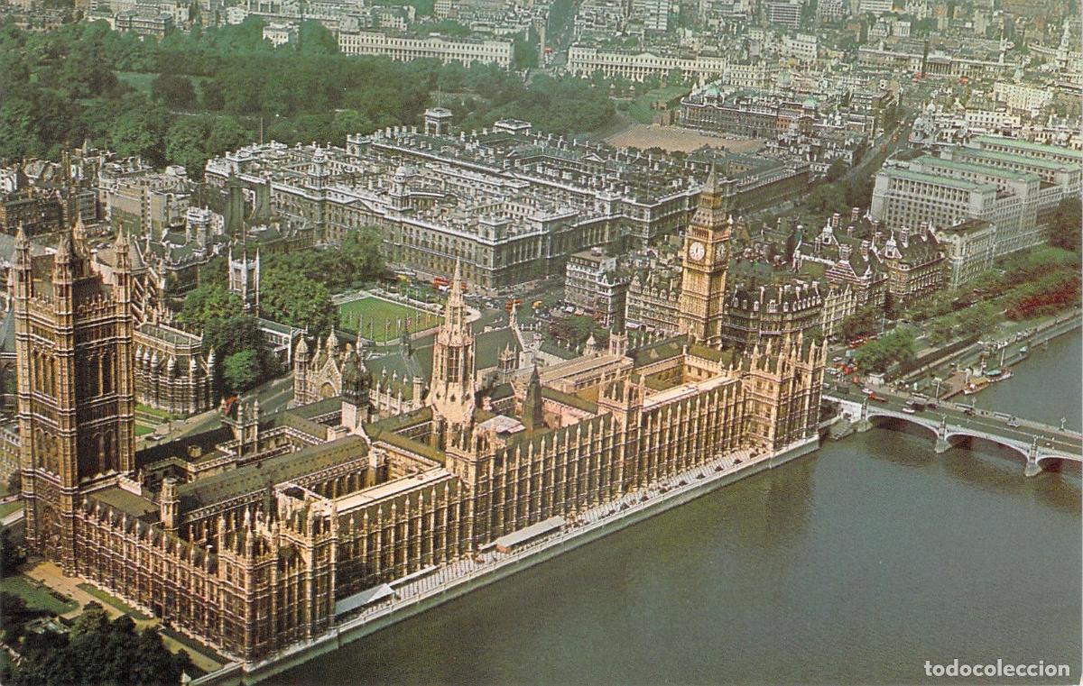 Postales: Postal de vista a&eacute;rea del Parlamento y el Big Ben en Londres