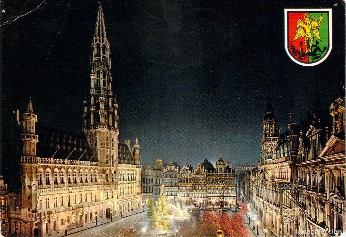 Postales: Postal de la Grand Place de Bruselas de noche