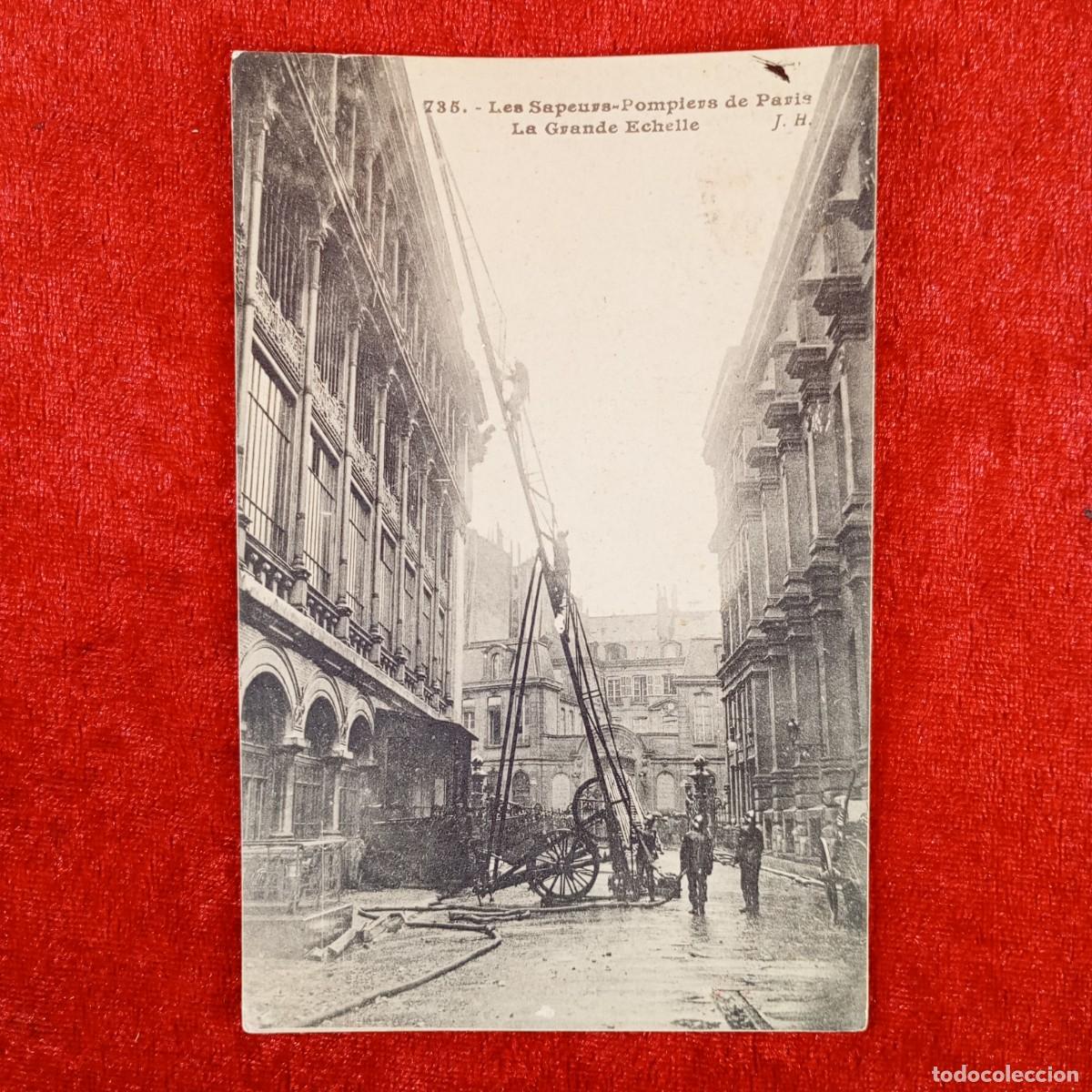 Postales: POSTAL - LES SAPEURS - POMPIERS DE PARIS - LA GRANDE ECHELLE - 735 - RAR&Iacute;SIMA / 922