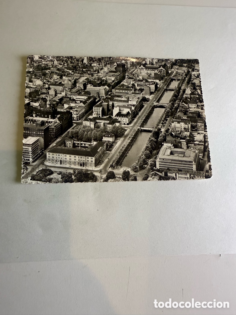 Postales: Postal D&uuml;sseldorf Alemania &ndash; Vista a&eacute;rea &ndash; Blanco y negro &ndash; Original &ndash; Circulada &ndash; 1958