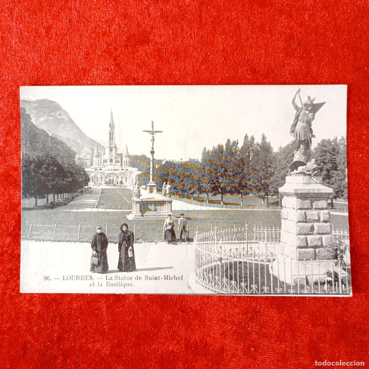 Postales: POSTAL - LOURDES - LA STATUE DE SAINT-MICHEL ET LA BASILIQUE - 96 - RAR&Iacute;SIMA / 1714