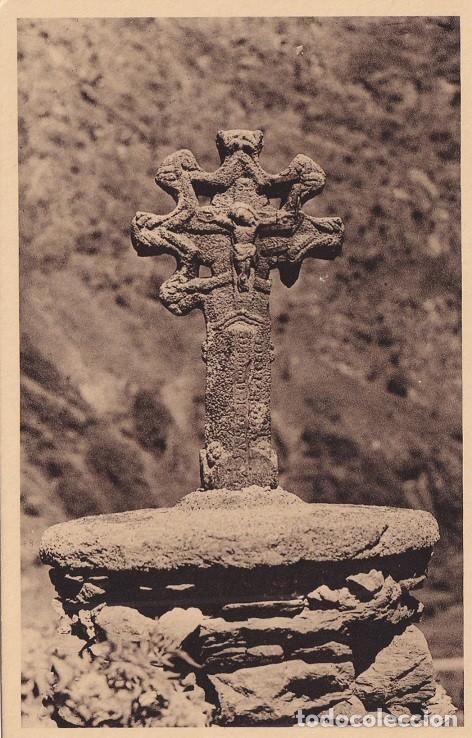 Postkarten: 32 Valls d'Andorra - Canillo &middot; Creu rom&aacute;nica / Editor Valent&iacute; Claverol - Andorra la Vella