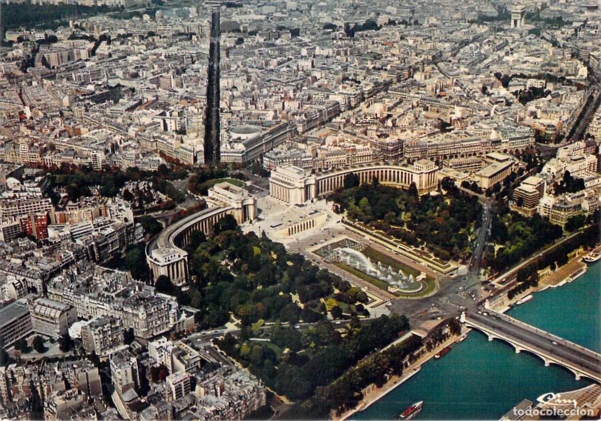 Postales: Postal de Par&iacute;s vista a&eacute;rea del Trocad&eacute;ro y el r&iacute;o Sena