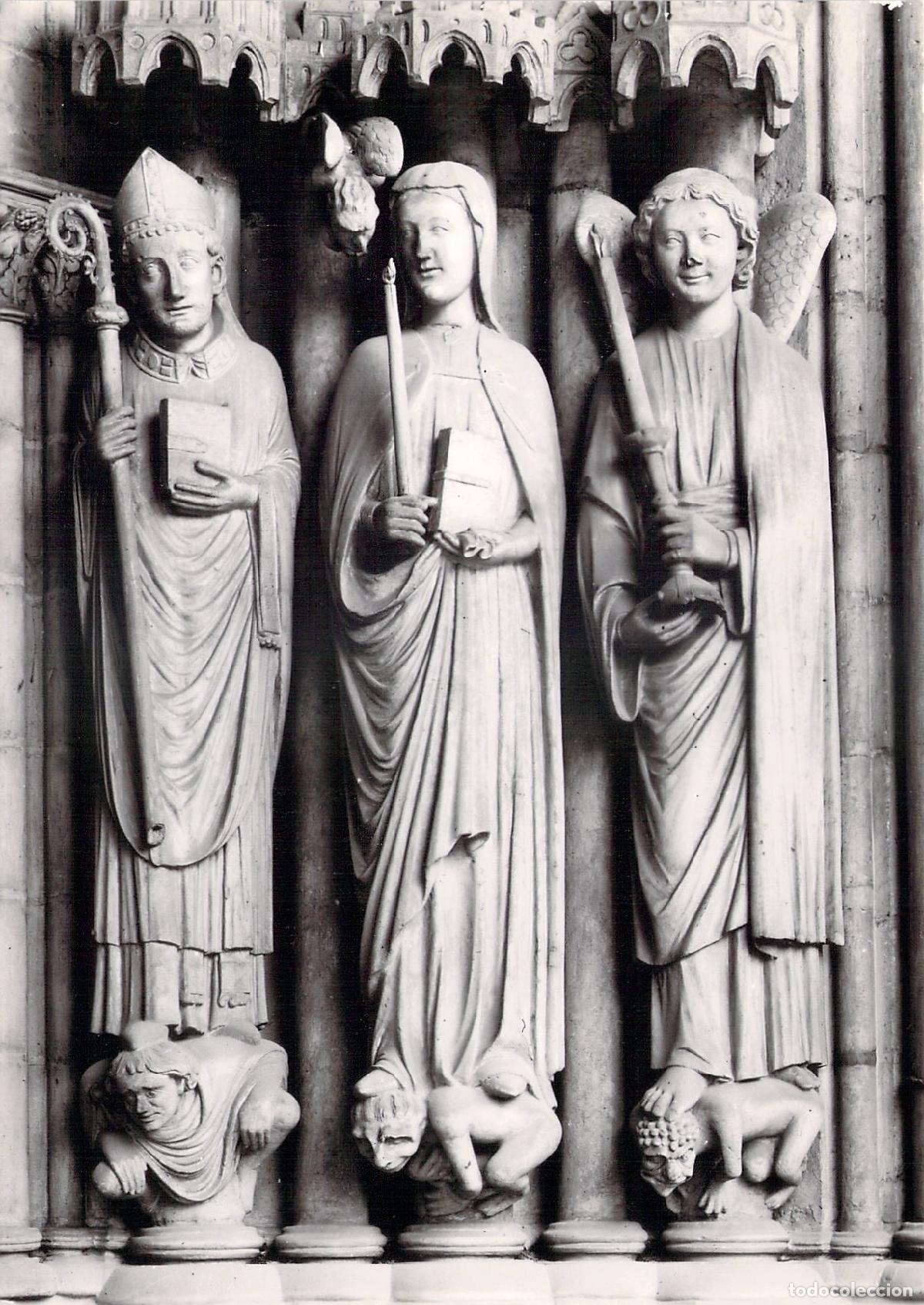 Postales: Postal de Par&iacute;s: Detalle del portal de la Iglesia Saint-Germain-l'Auxerrois