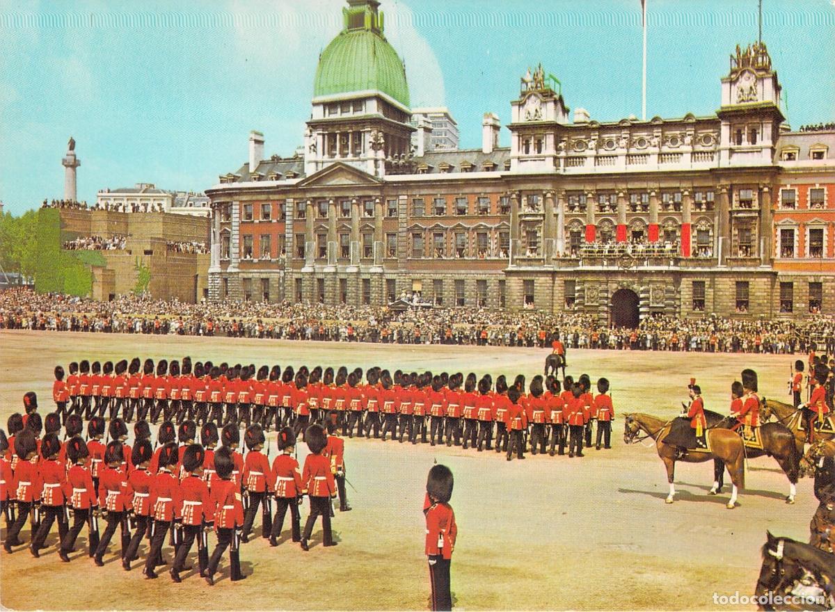 Postales: Postal de Trooping the Colour en Horse Guards Parade, Londres