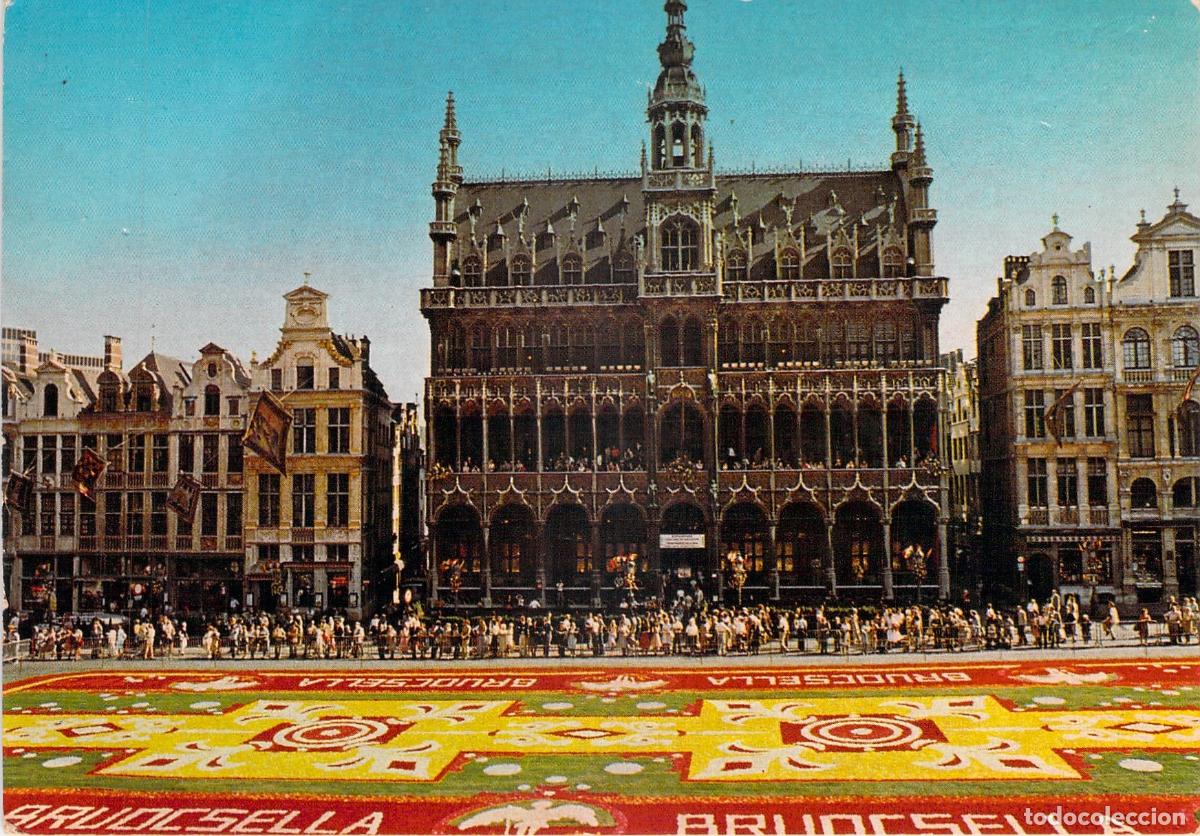 Postales: Postal de la Grand Place con Alfombra de Flores en Bruselas
