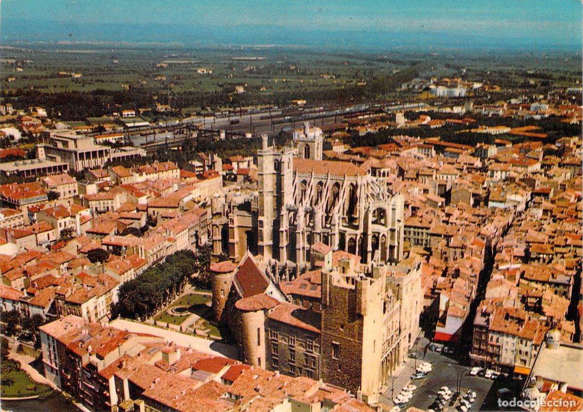 Postales: Postal de Narbonne vista a&eacute;rea con la Catedral Saint-Just