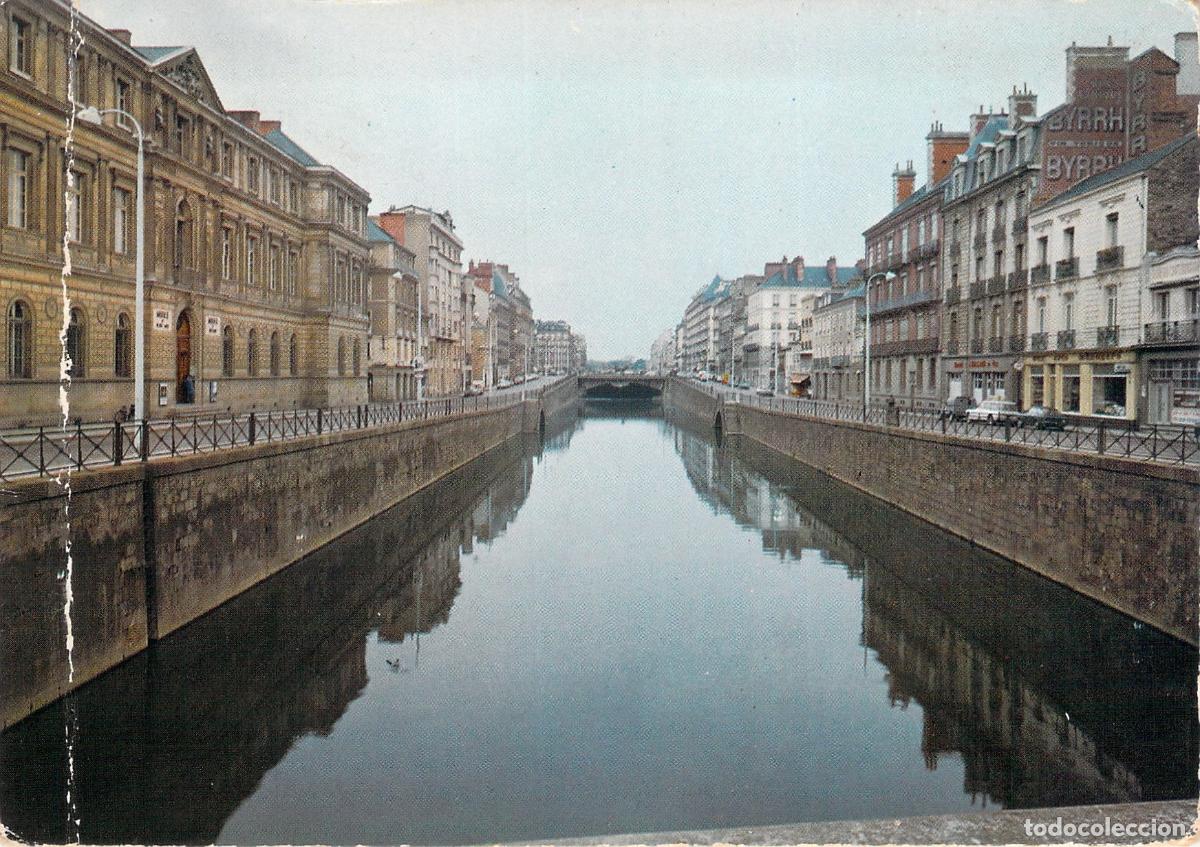 Postales: Postal de Rennes Le Mus&eacute;e et les Quais Francia