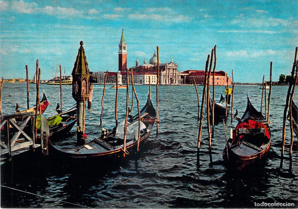 Postales: Postal de la Isla de San Giorgio en Venecia con g&oacute;ndolas