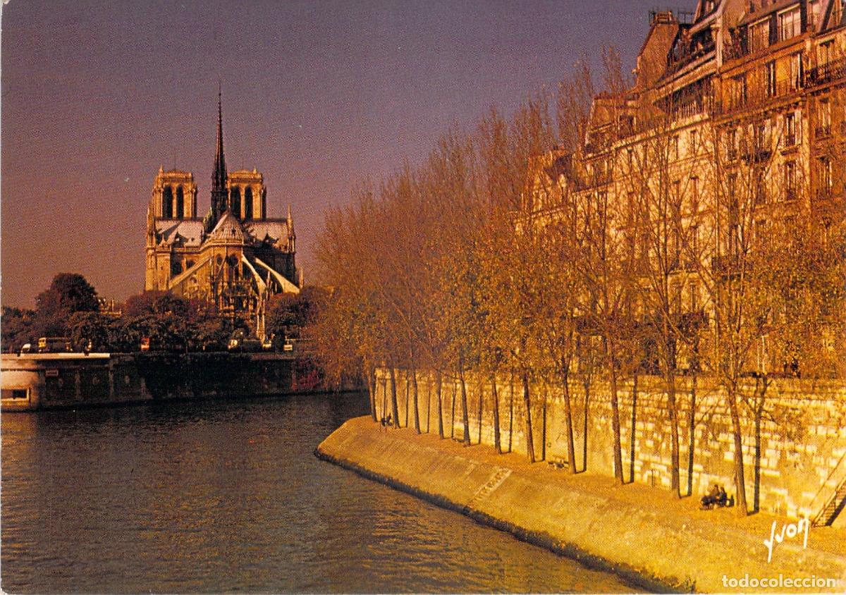 Postales: Postal de la Catedral de Notre-Dame y el R&iacute;o Sena en Par&iacute;s