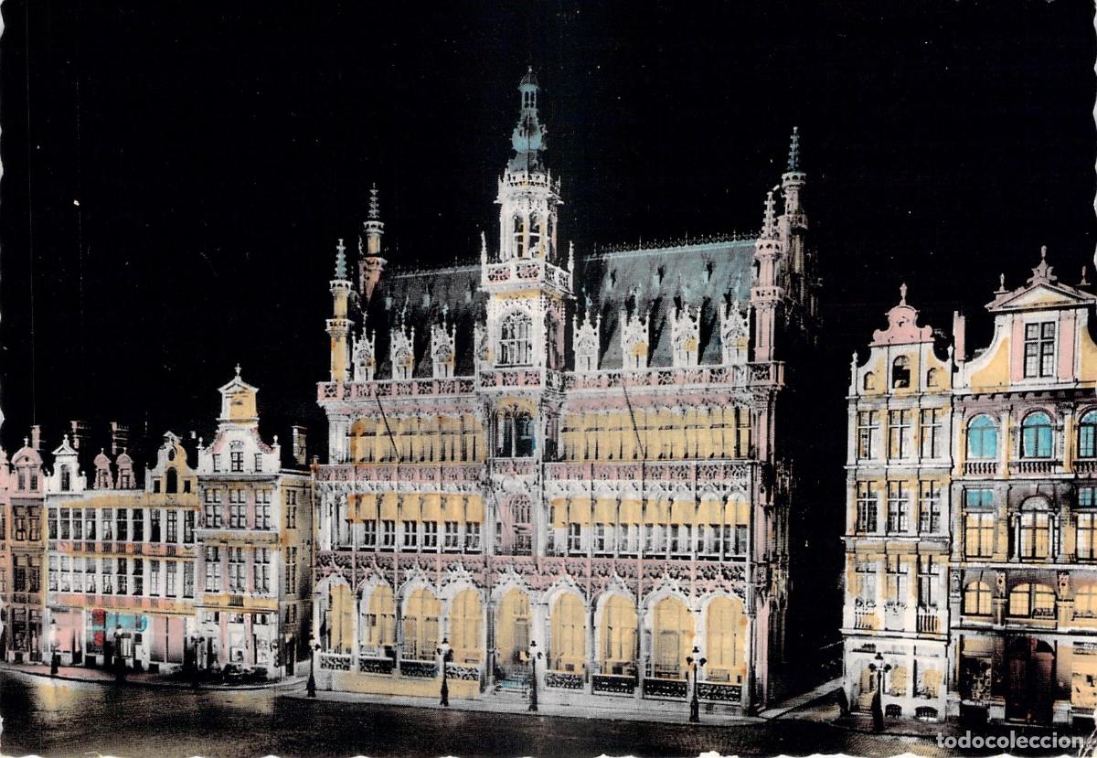 Postales: Postal de la Maison du Roi iluminada en Bruselas, B&eacute;lgica