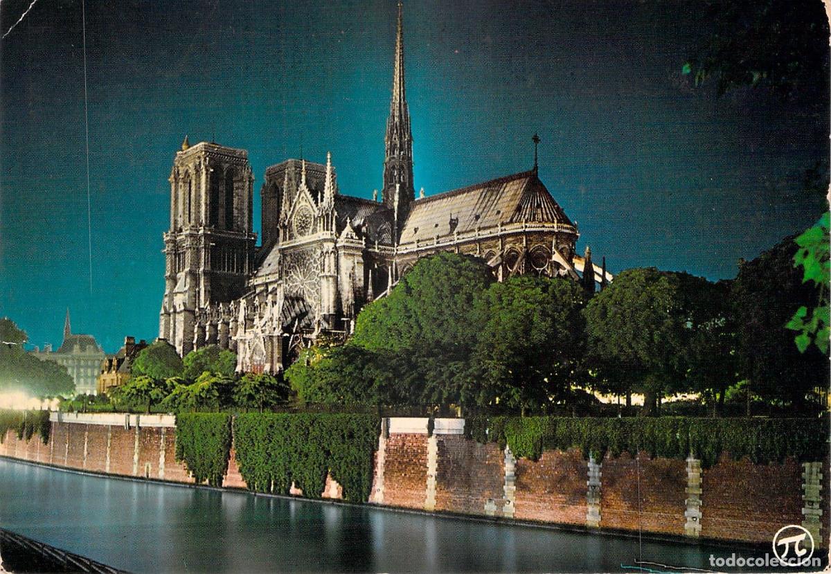 Postales: Postal de la Catedral de Notre Dame de Par&iacute;s de Noche