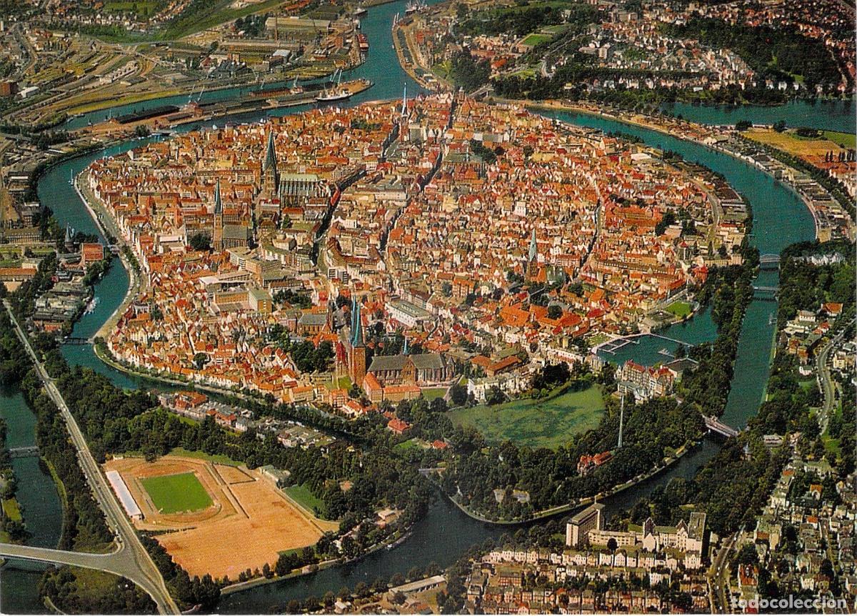 Postales: Postal de vista a&eacute;rea de la ciudad de L&uuml;beck, Alemania