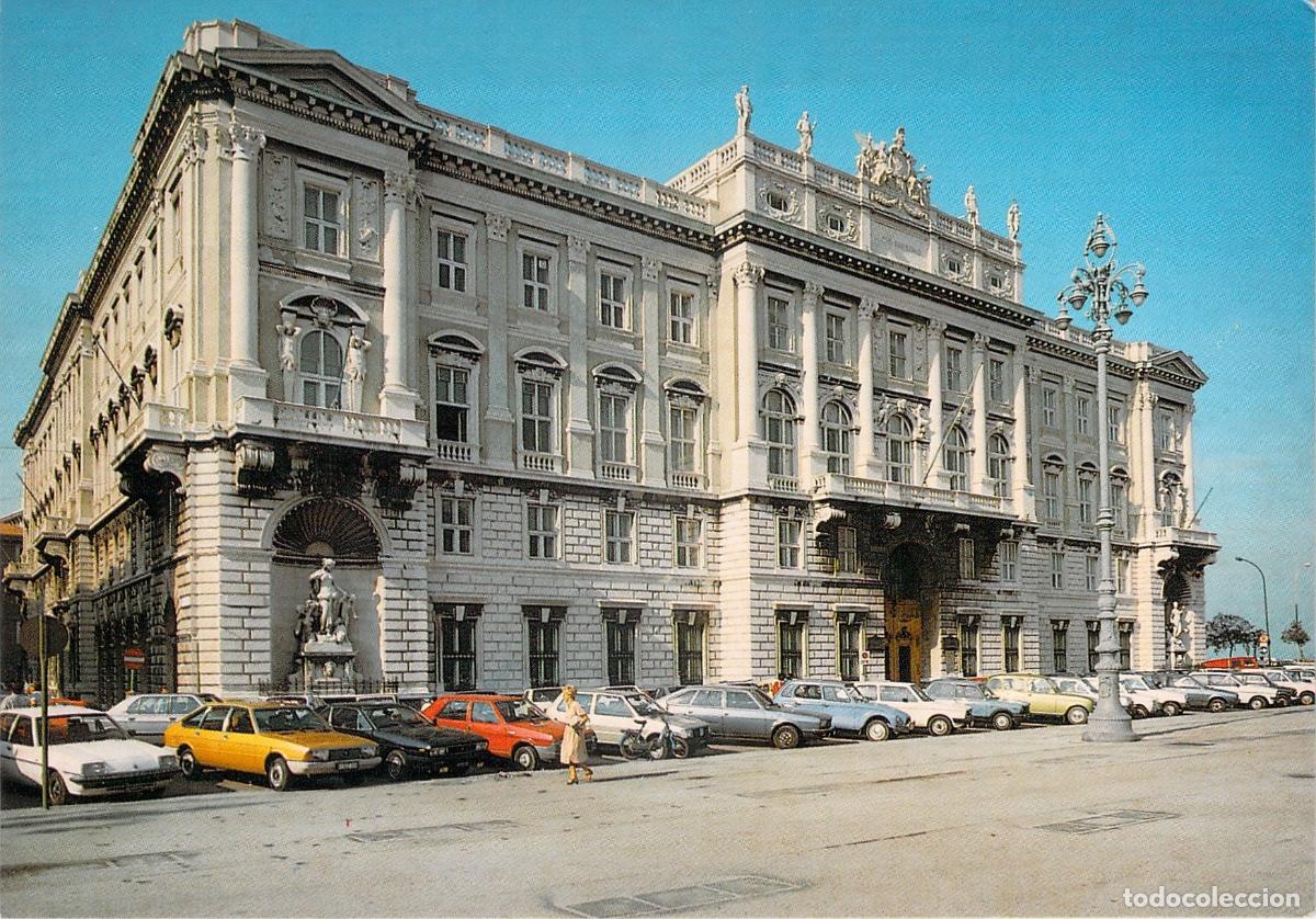Postales: Postal de Trieste: Palazzo del Lloyd Triestino en Plaza Unit&agrave;