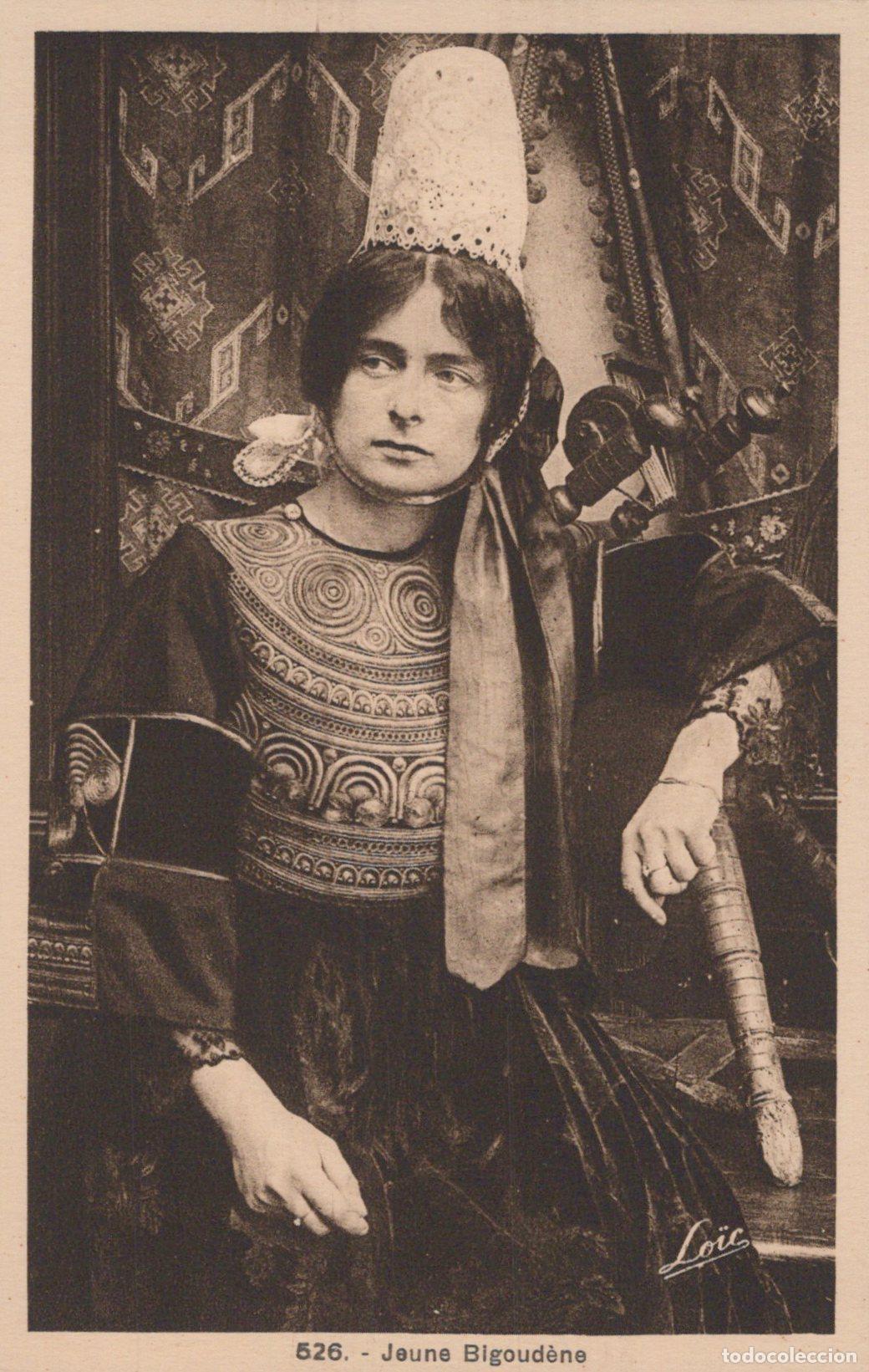 Postales: France Rennes Jeune Femme Bigoud&egrave;ne en Costume Traditionnel Unposted *YAA023
