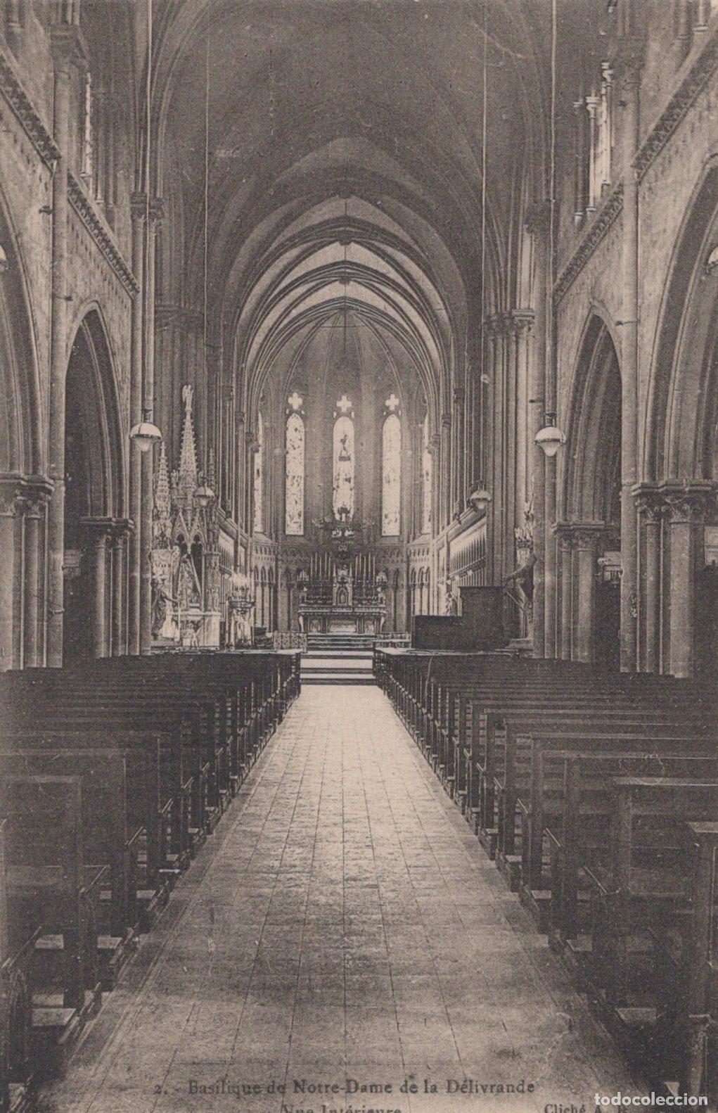 Postales: France Douvres la D&eacute;livrande Normandie Basilique Int&eacute;rieur Unposted *YAA044