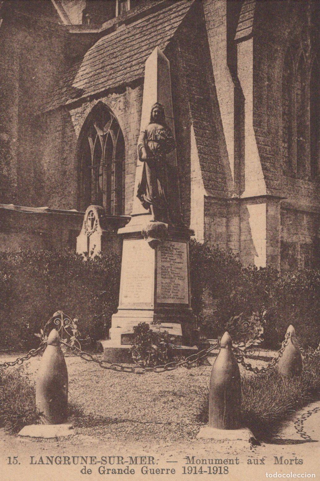 Postales: France Langrune sur Mer Normandie Monument Aux Morts Grande Unposted *YAA057