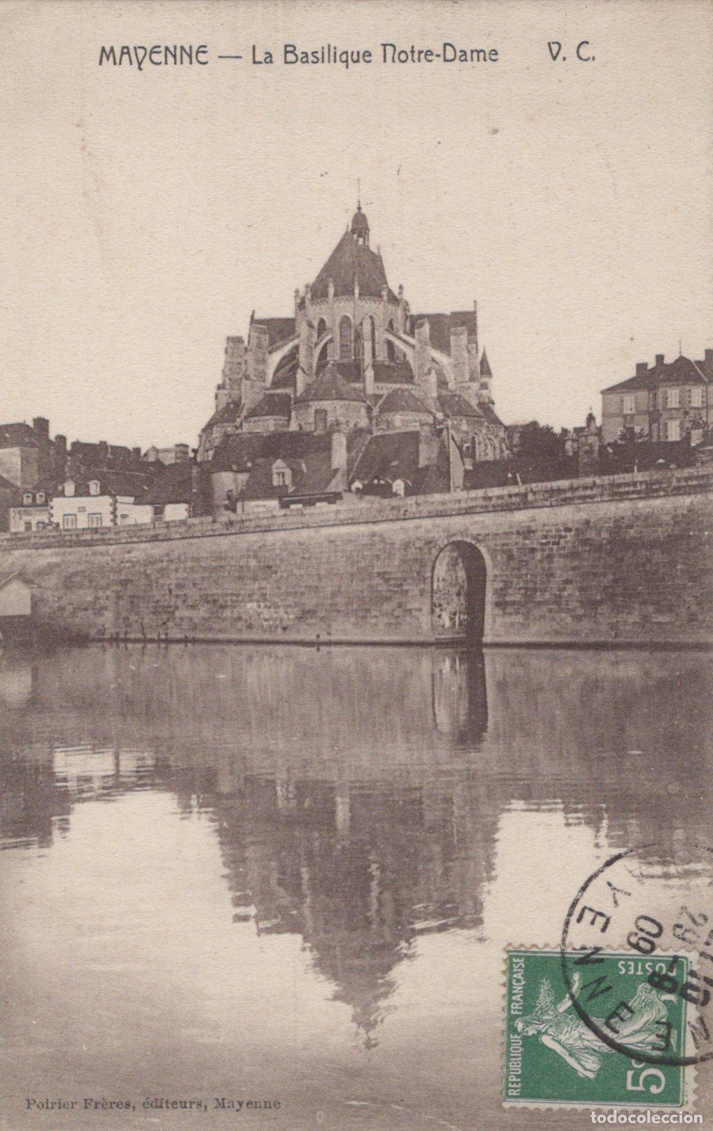 Postkarten: France Mayenne Basilique Notre Dame Architecture Avec Reflet *YAA055
