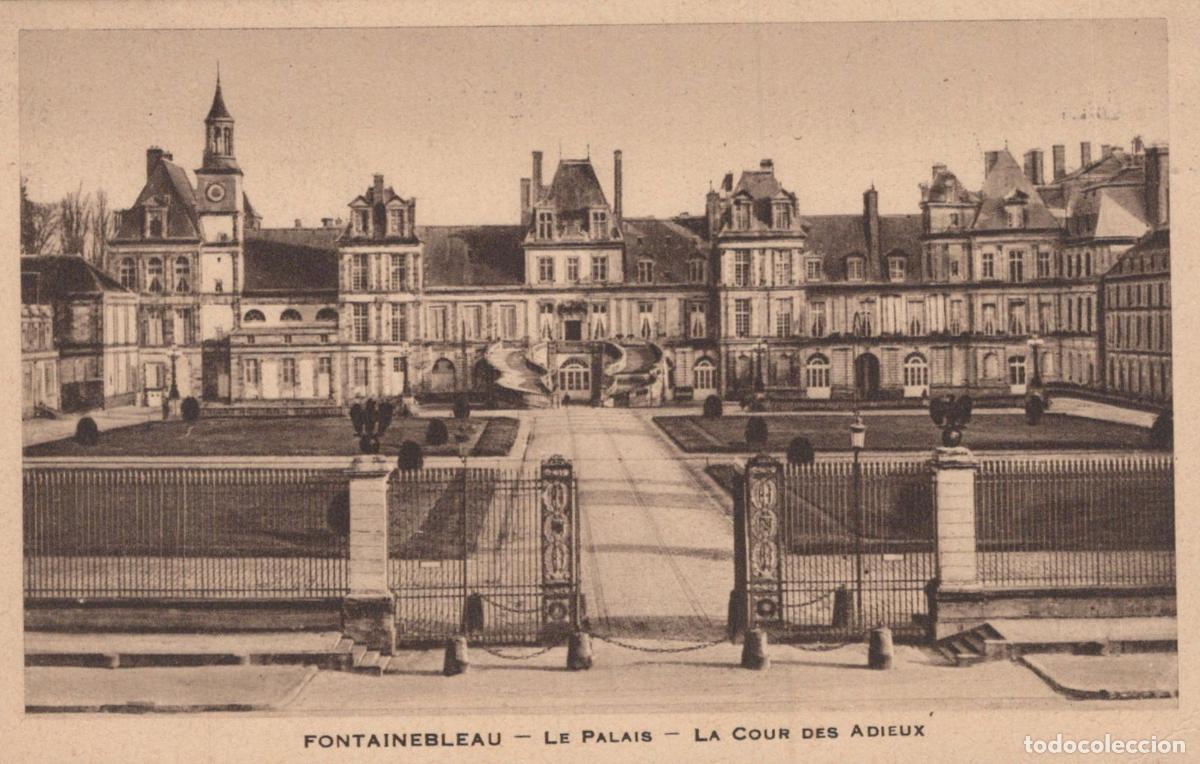 Cartes Postales: France Fontainebleau &Icirc;le de Palais Cour des Adieux Architecture *YAA251