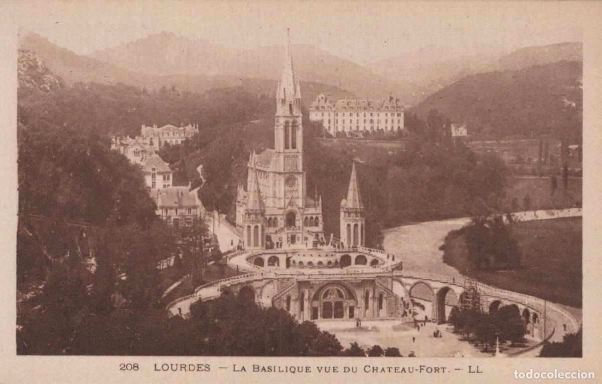 Postcards: France Lourdes La Basilique Vue Ch&acirc;teau Fort Unposted *YAA274