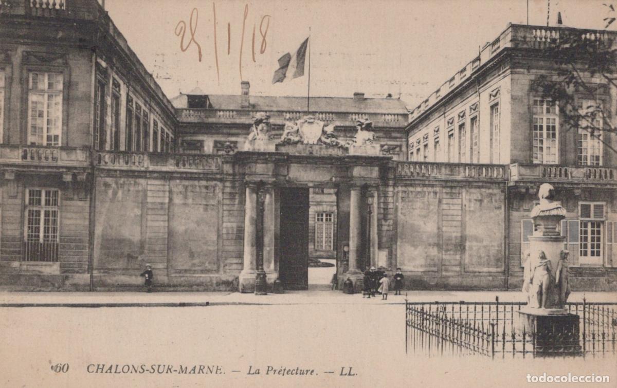 Cartes Postales: France Chalons sur Marne La Pr&eacute;fecture B&acirc;timent Classique *YAA282