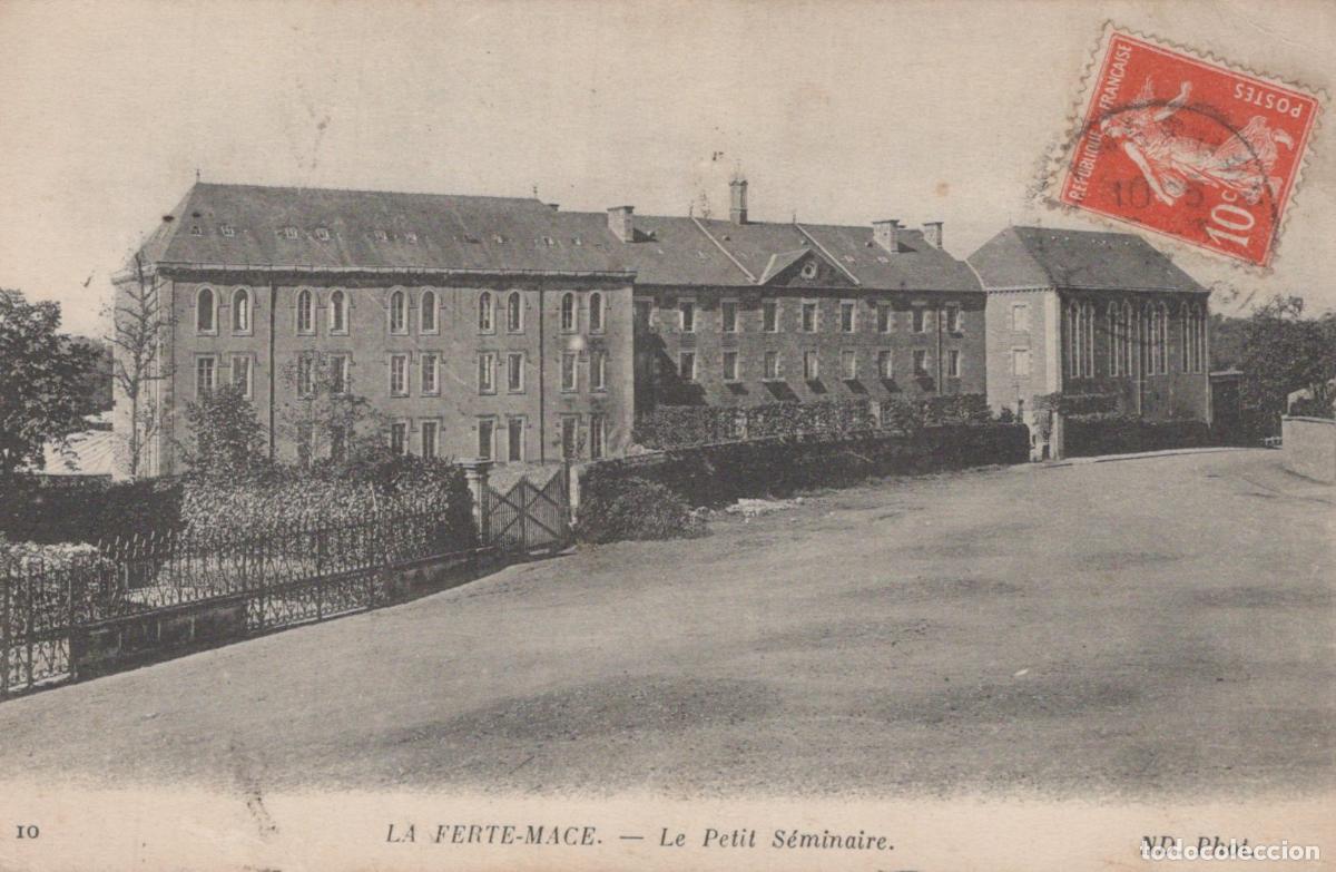 Postcards: France La Ferte Mace Normandie le Petit S&eacute;minaire &Eacute;difice Religieux *YAA307