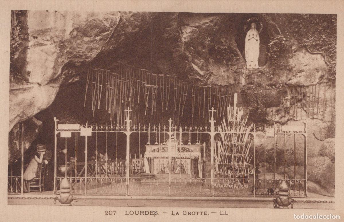 Postales: France Lourdes Grotte de Massabielle Sanctuaire P&egrave;lerinage Unposted *YAA273