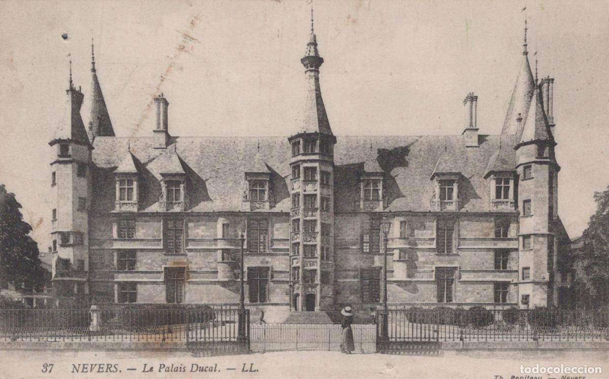 Postkarten: France Nevers Le Palais Ducal Architecture Historique Unposted *YAA432
