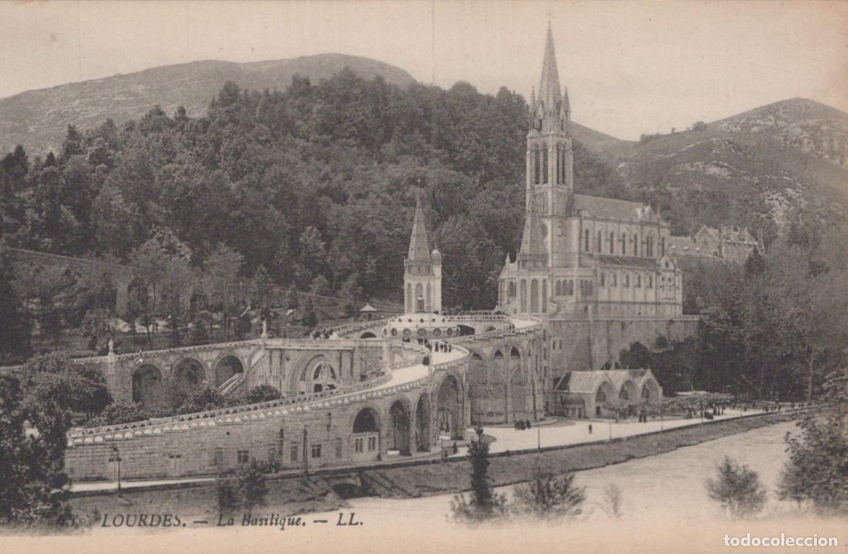 Postais: France Lourdes Basilique Notre Dame du Rosaire Architecture Unposted *YAA450