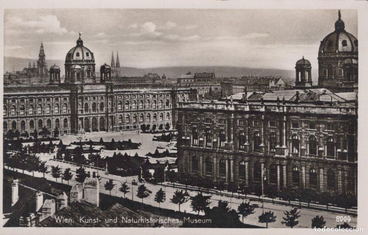 Postcards: &Ouml;sterreich Wien Kunst und Naturhistorisches Museum Real Photo Unposted *YAA695