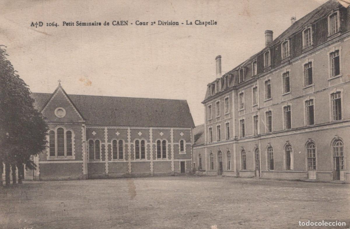 Postkarten: France Caen Petit S&eacute;minaire Cour 2e Division Chapelle Unposted *YAA495