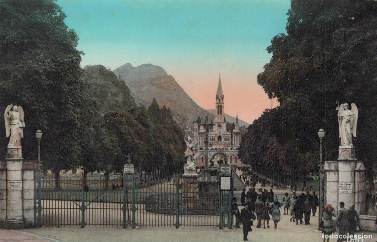 Postkarten: France Lourdes Entr&eacute;e Sanctuaire Notre Dame Basilique Unposted *YAA793