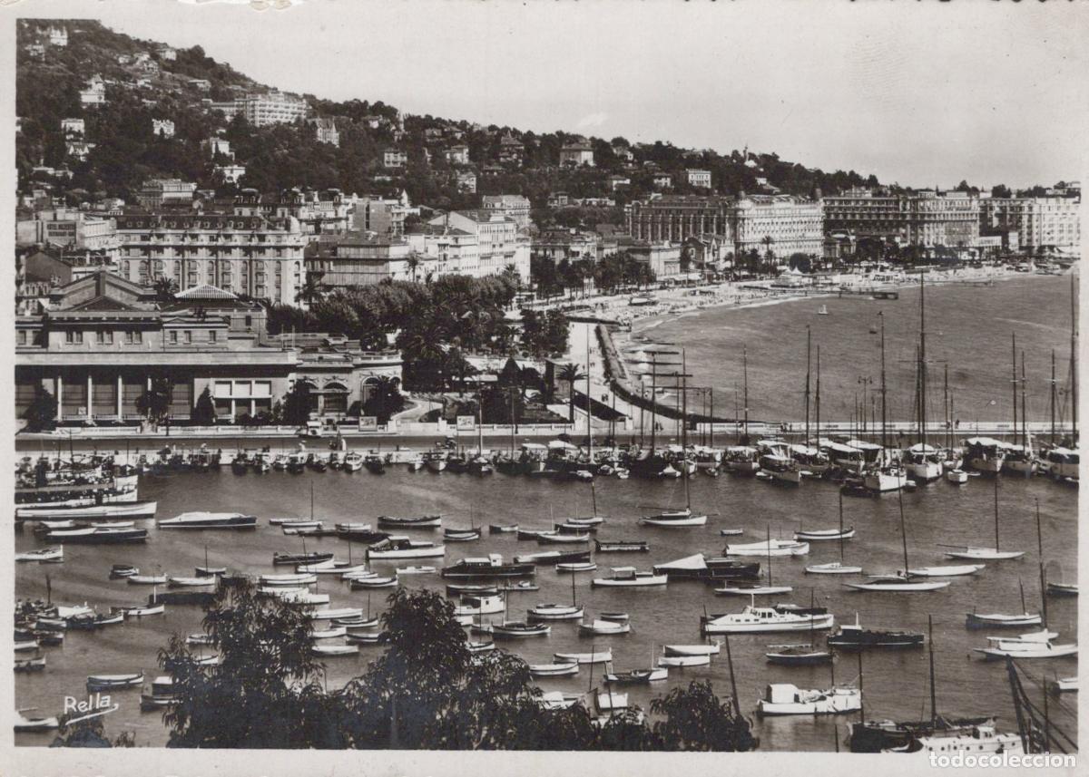 Postkarten: France Cannes Vue du Port Baie Plage et Ville Real Photo Unposted *YAA909