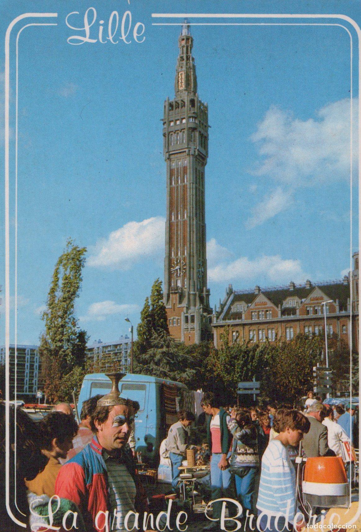 Cartes Postales: France Lille Beffroi H&ocirc;tel de Ville Grande Braderie Foule et Unposted *YAA987