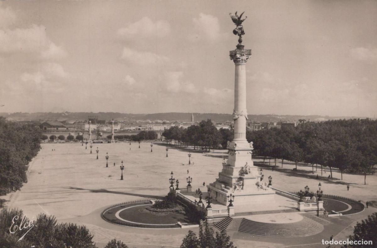 Cartes Postales: France Bordeaux Monument Girondins Place Quinconces Unposted *YAA746
