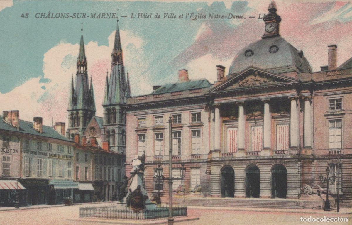 Cartoline: France Ch&acirc;lons sur Marne H&ocirc;tel de Ville et &Eacute;glise *YAA792
