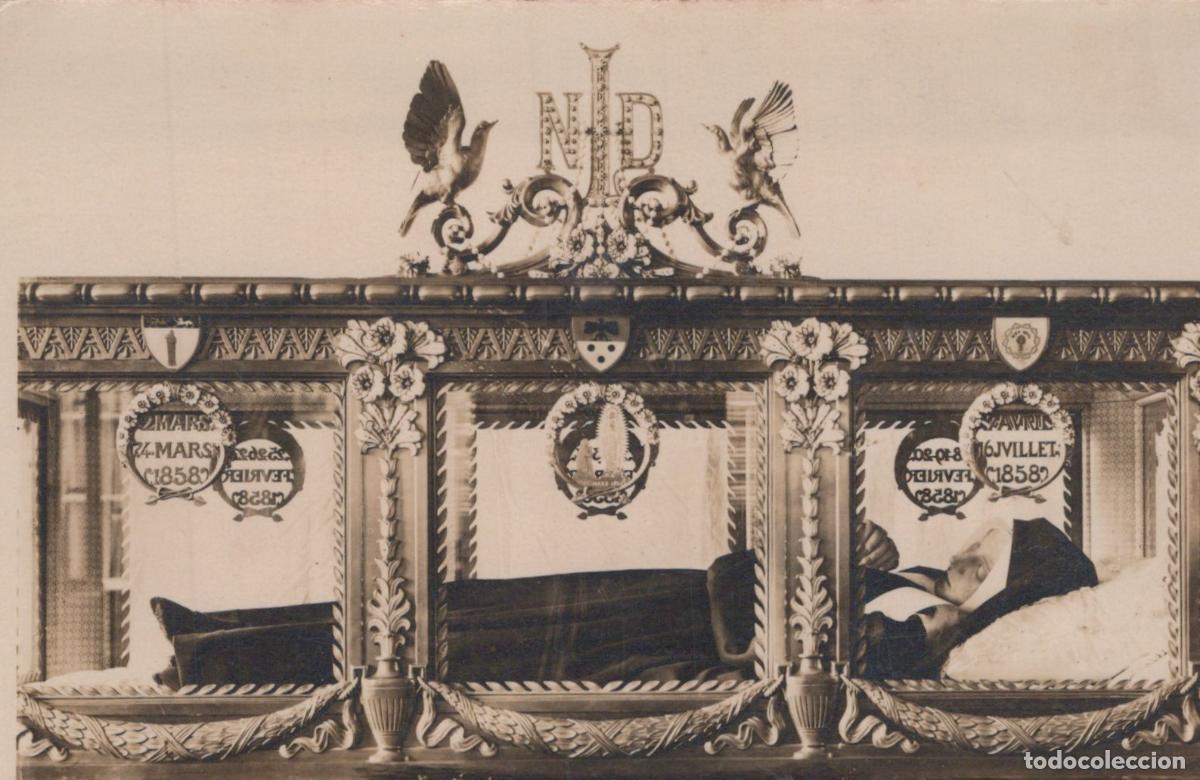 Cartoline: France Lourdes Repr&eacute;sentation Reliquaires Saints 1858 Unposted *YAA800